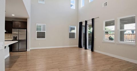 17848 Eastman Ct, Lathrop, CA 95330 Photo
