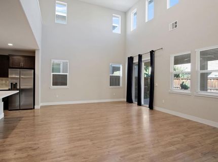 17848 Eastman Ct, Lathrop, CA 95330 Photo