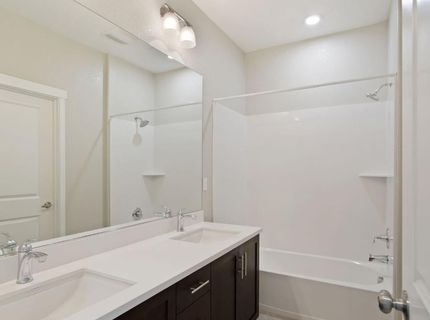 17848 Eastman Ct, Lathrop, CA 95330 Photo