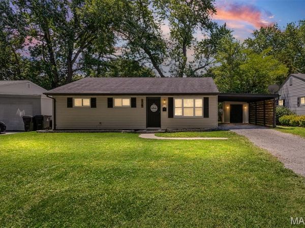 14 Lillian Drive, Belleville, IL 62226