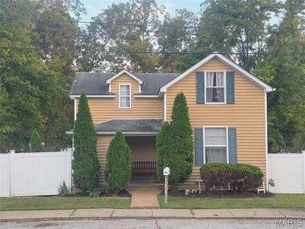 230 Roberts Street, Ste Genevieve, MO 63670