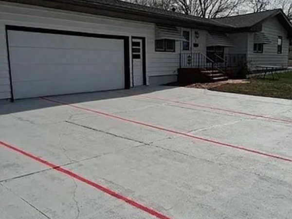 7 S Windsor, Storm Lake, IA 50588
