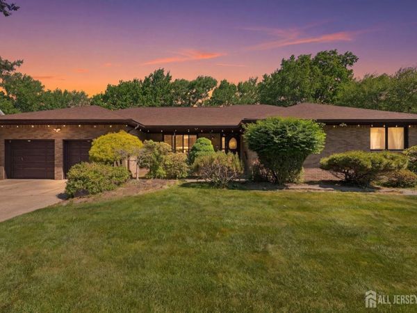 16 Cutter Avenue, Edison, NJ 08820