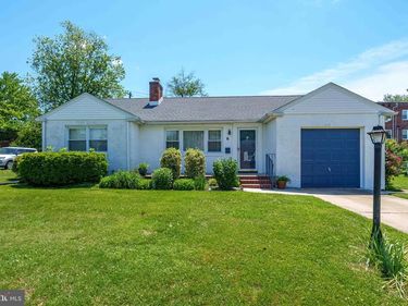 6 IMPERIAL DRIVE, WILMINGTON, DE 19805