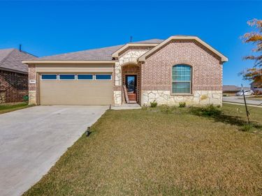 2500 Eden Creek Drive , Fort Worth, TX 76179