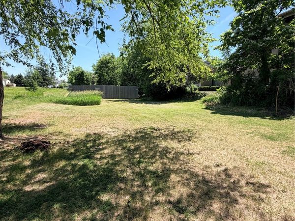 3050 Center Point Road NE, Cedar Rapids, IA 52402