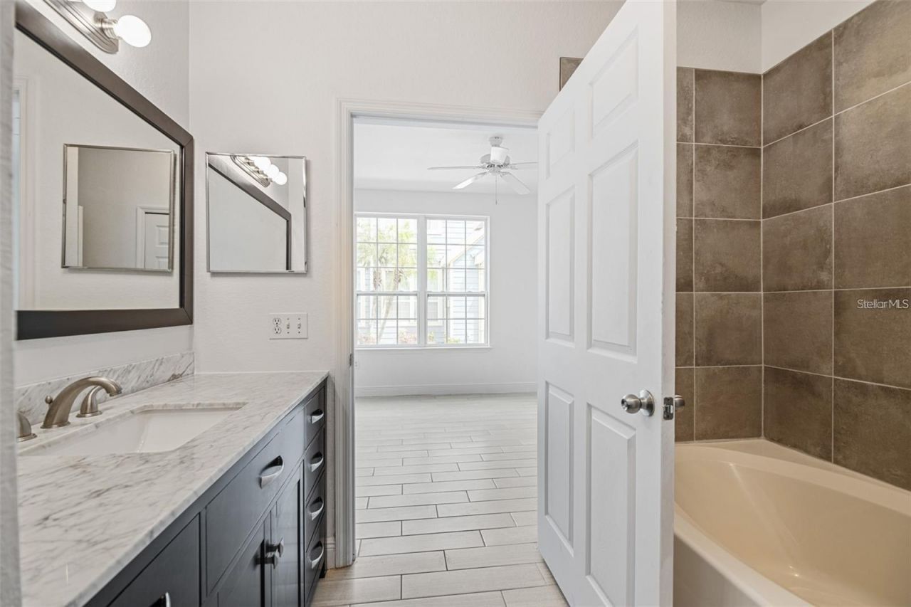 5571 Rosehill Road , Unit 104, Sarasota, FL 34233 Photo