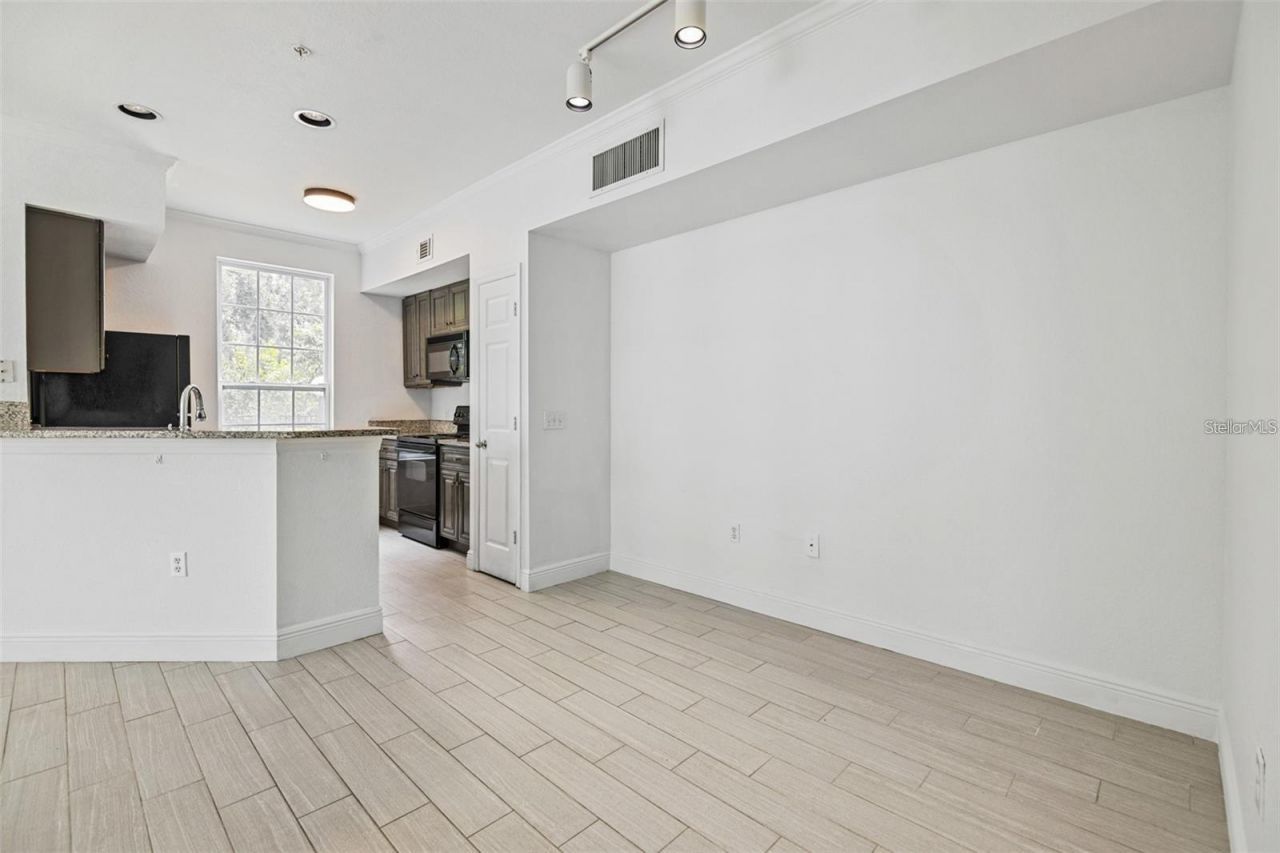 5571 Rosehill Road , Unit 104, Sarasota, FL 34233 Photo