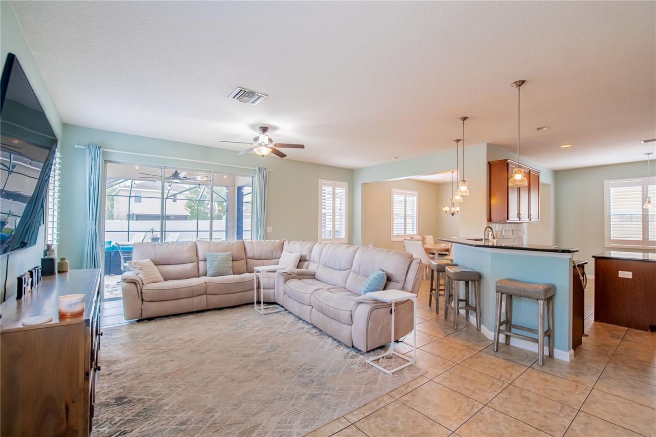 402 Britton Shores Court , Ruskin, FL 33570 Photo