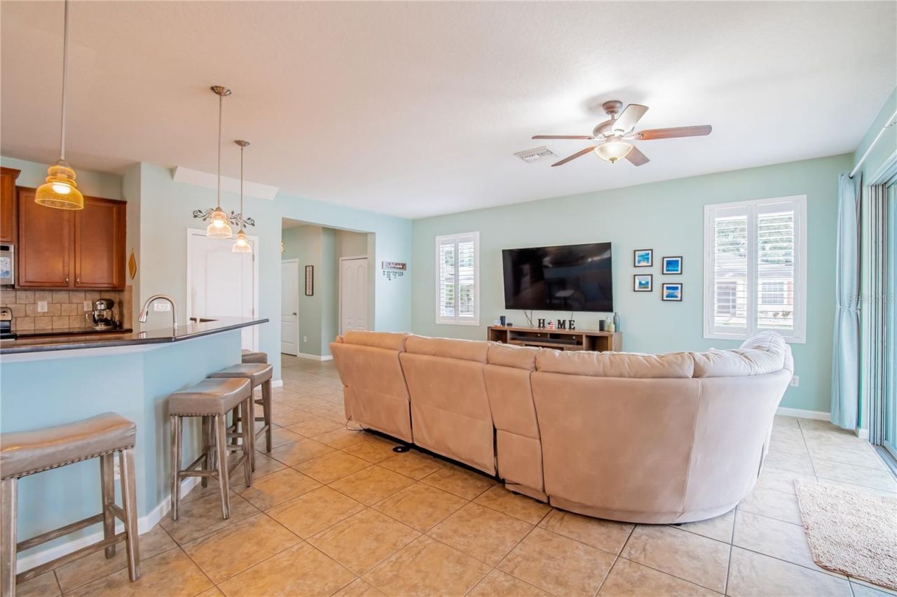402 Britton Shores Court , Ruskin, FL 33570 Photo