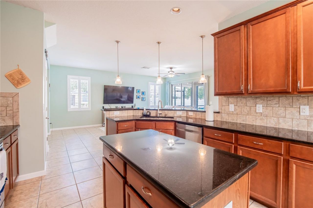 402 Britton Shores Court , Ruskin, FL 33570 Photo