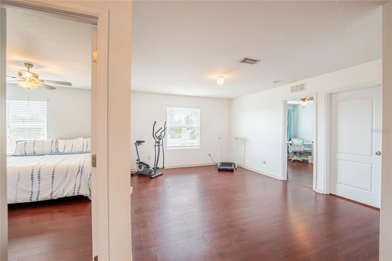 402 Britton Shores Court , Ruskin, FL 33570 Photo