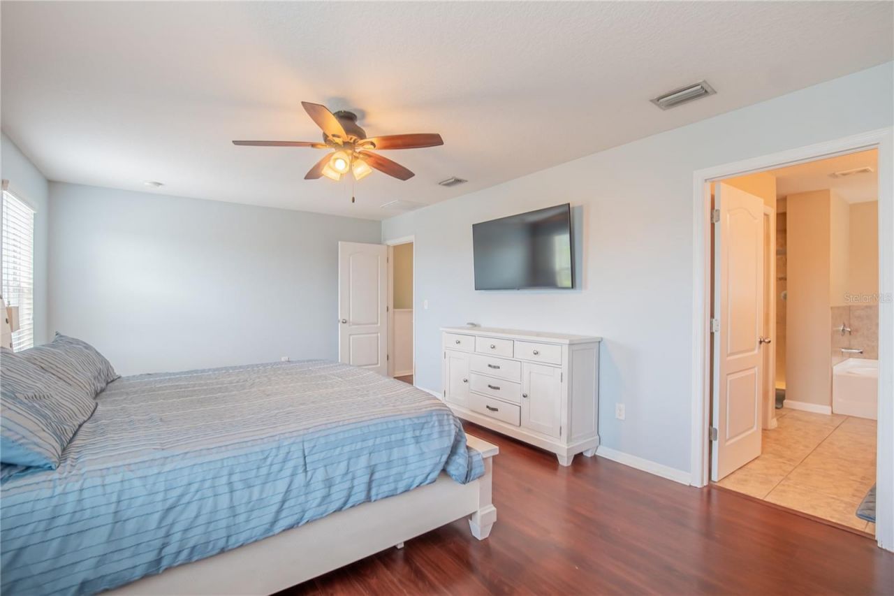 402 Britton Shores Court , Ruskin, FL 33570 Photo