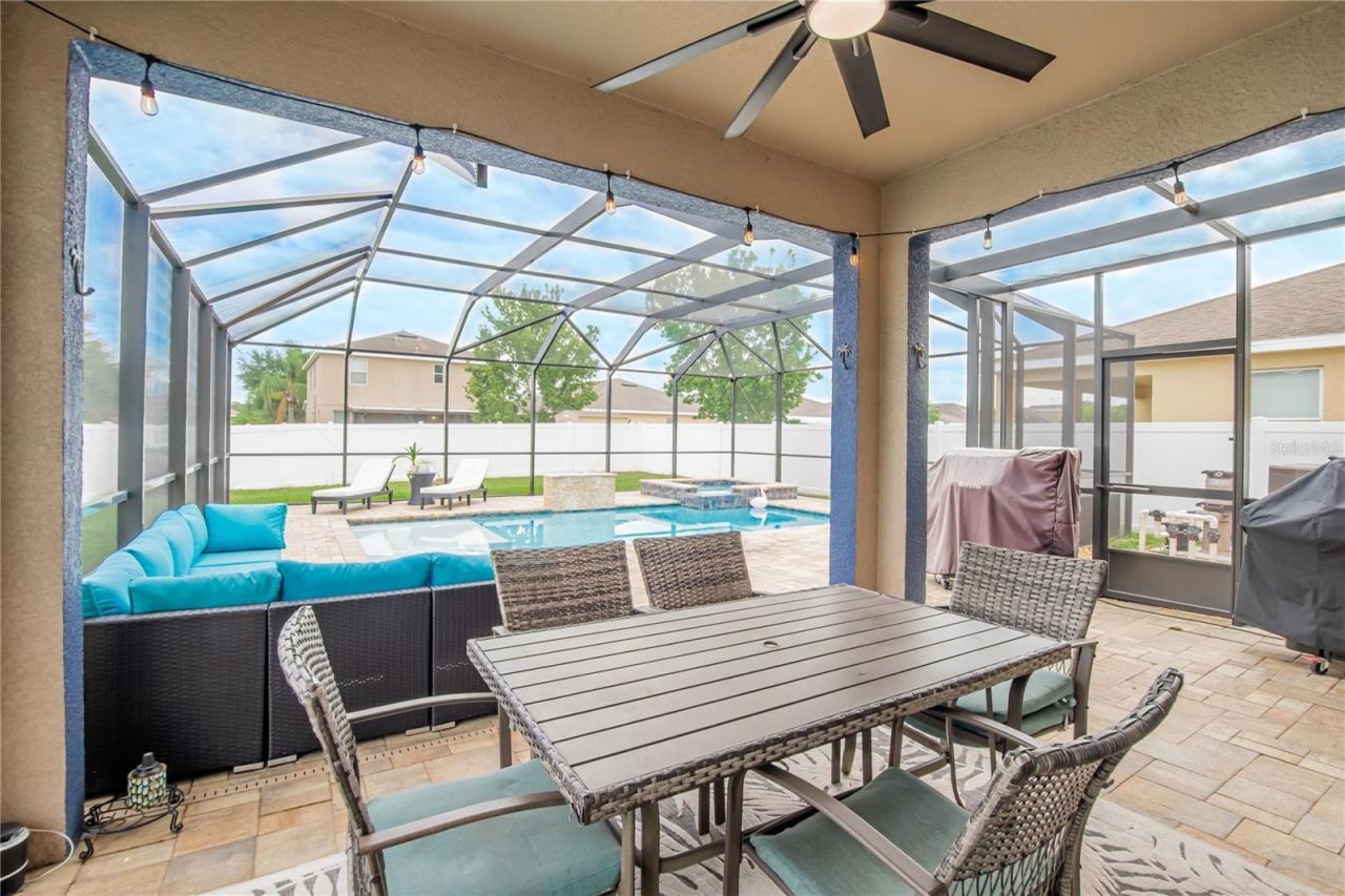 402 Britton Shores Court , Ruskin, FL 33570 Photo
