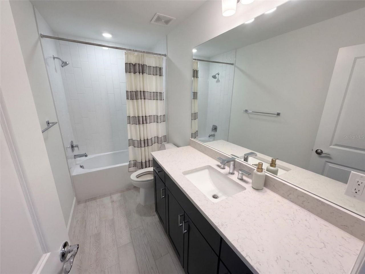 16419 Pebble Ridge Drive, Bradenton, FL 34211 Photo