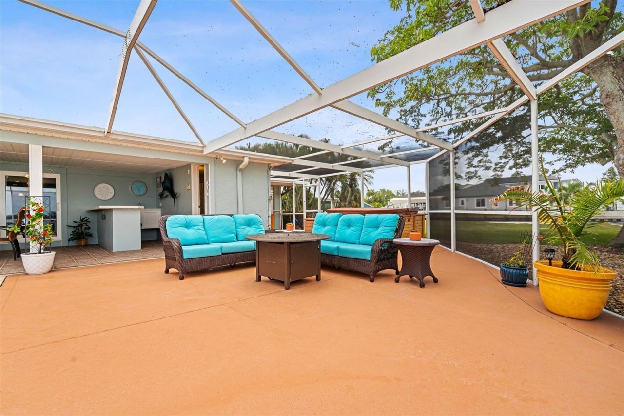 604 Poinsettia Avenue, Ellenton, FL 34222 Photo