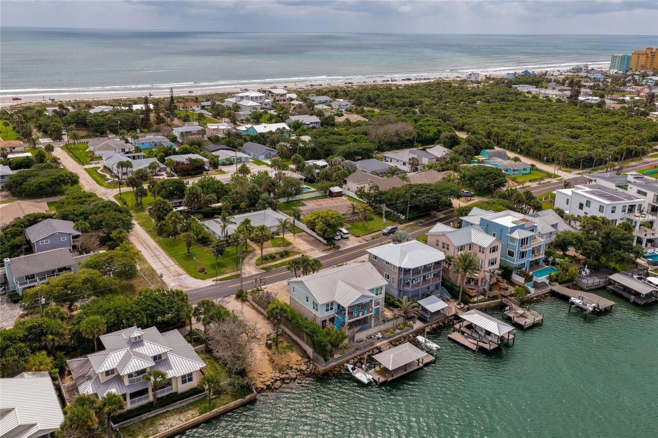 1211 N Peninsula Avenue, New Smyrna Beach, FL 32169 Photo