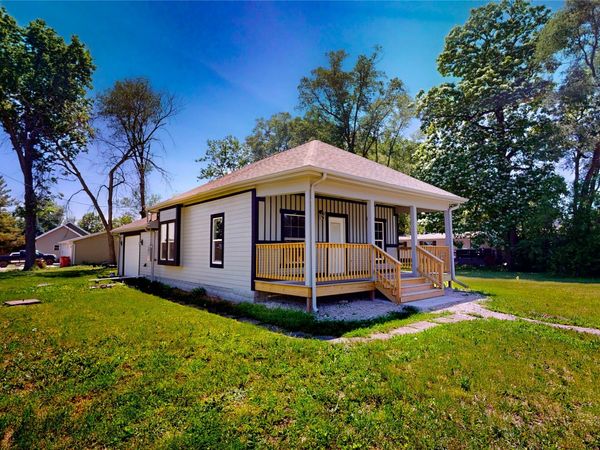 416 E D Main Street, Melcher Dallas, IA 50062