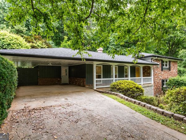 1025 Vistavia Circle, Decatur, GA 30033