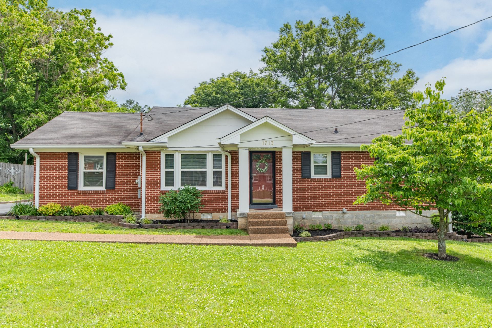 1713 Wheeler Dr, Columbia, TN 38401 Main Photo