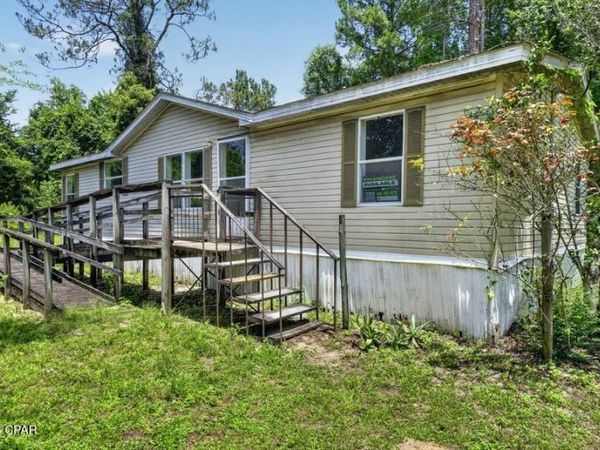 1196 Sopchoppy Highway , Sopchoppy, FL 32358