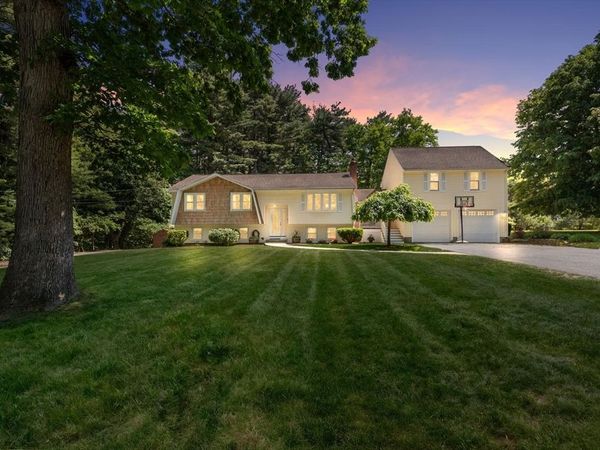12 Albion Road, Billerica, MA 01821