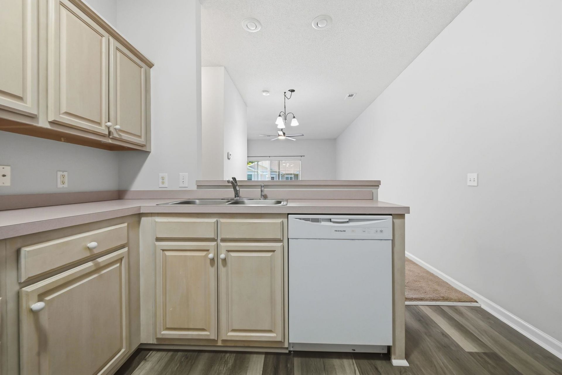 7309 Sweetwater Blvd. Photo 5