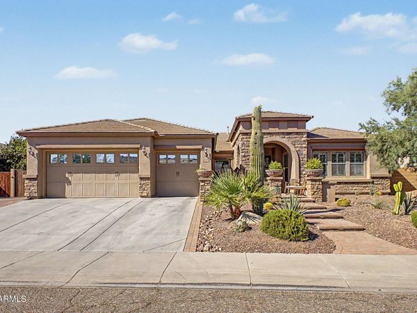 5704 W BENT TREE Drive, Phoenix, AZ 85083