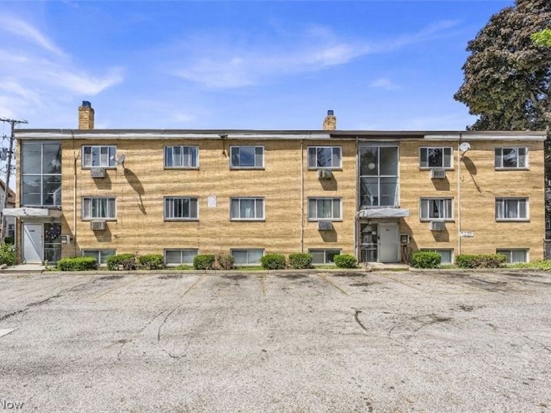1415 Wyandotte Avenue , Unit 303, Lakewood, OH 44107 Photo 1