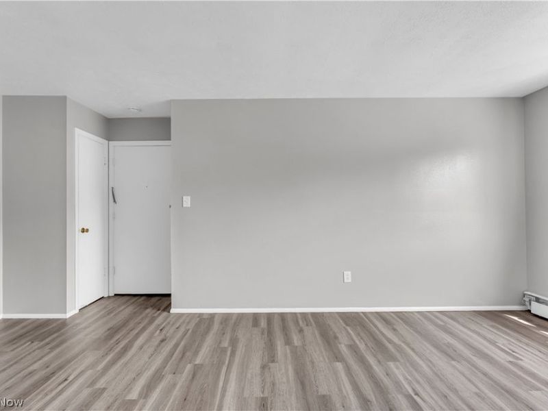 1415 Wyandotte Avenue , Unit 303, Lakewood, OH 44107 Photo 7