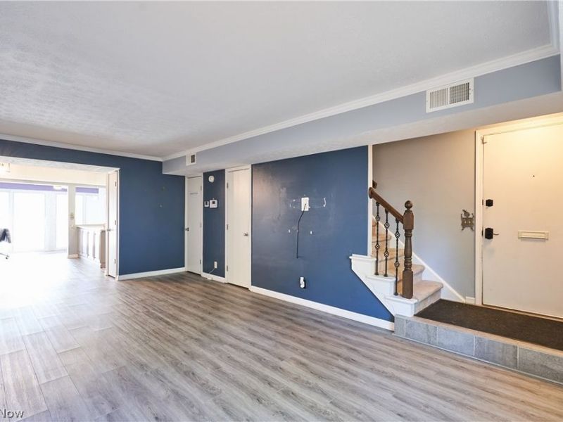 51 Nottoway Court , Akron, OH 44313 Photo 6