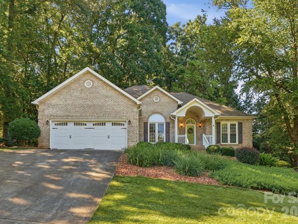 1506 Village Court , Gastonia, NC 28054