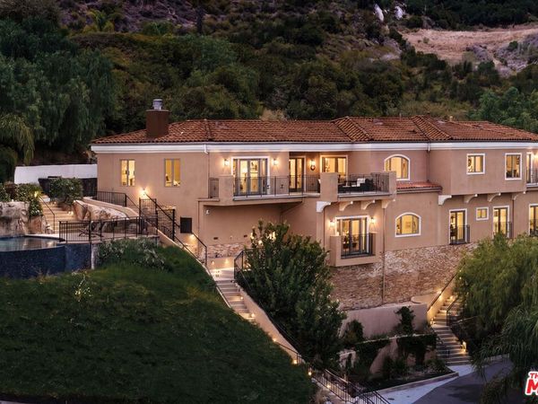 24410 Mulholland Highway, Calabasas, CA 91302