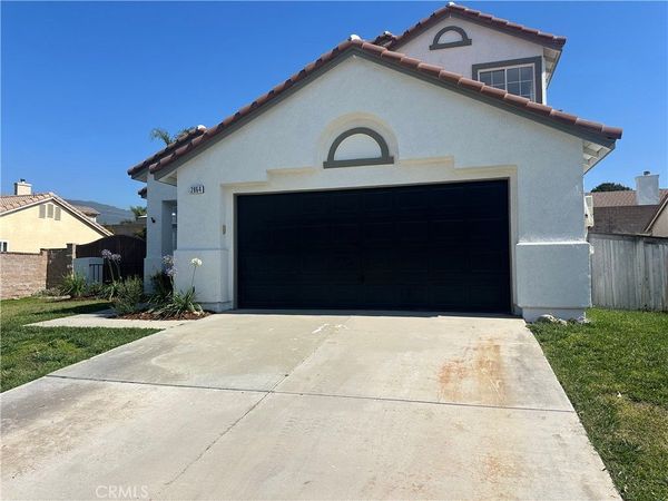 2864 W Buena Vista , Rialto, CA 92377