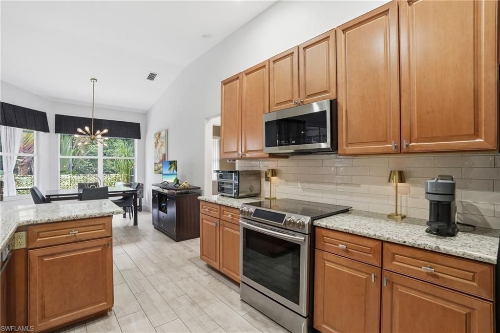 9954 Colonial Walk N, Estero, FL 33928 Photo