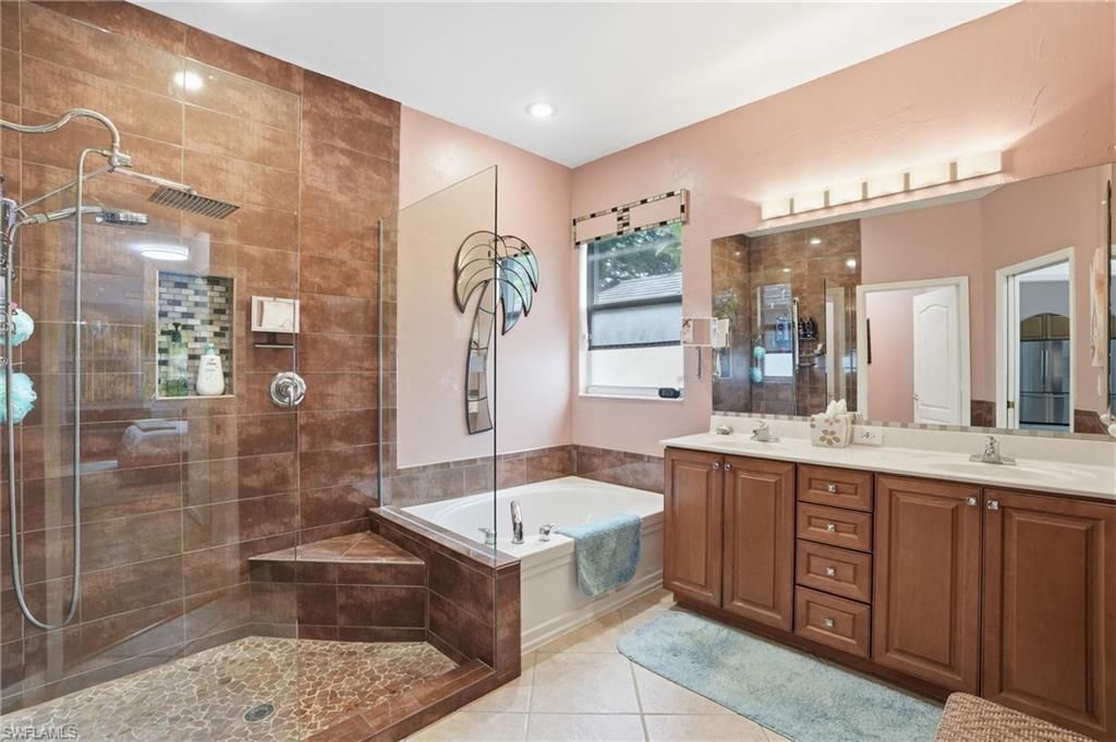 9954 Colonial Walk N, Estero, FL 33928 Photo