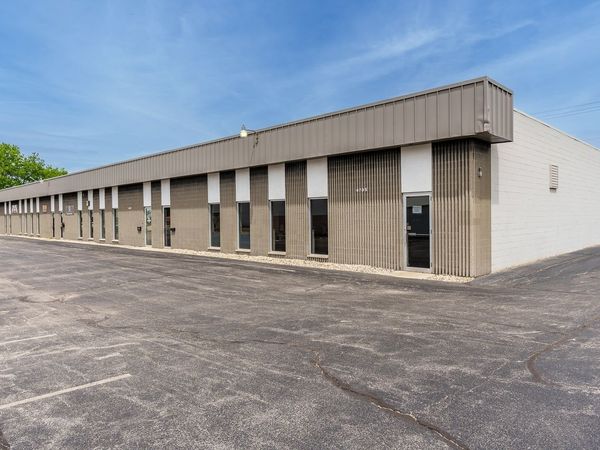 4691 Hydraulic Rd, Rockford, IL 61109