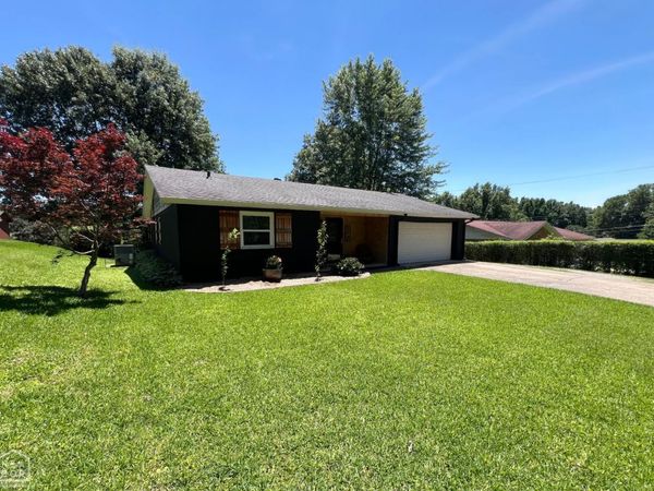 876 S 16th, Piggott, AR 72454