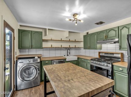 1125 Plymouth Way, Sparks, NV 89431 Photo