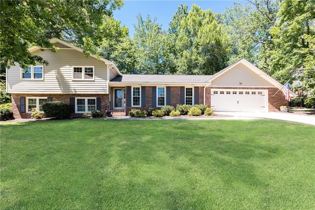 2505 Riverglenn Circle, Atlanta, GA 30338 Main Photo