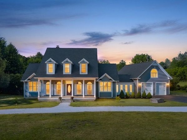 56 Malden St, West Boylston, MA 01583
