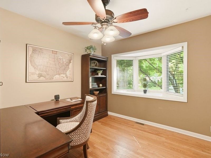 881 Gaylord Grove Road , Cuyahoga Falls, OH 44221 Photo 25