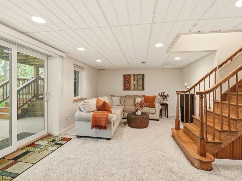 881 Gaylord Grove Road , Cuyahoga Falls, OH 44221 Photo 39