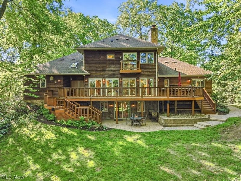 881 Gaylord Grove Road , Cuyahoga Falls, OH 44221 Photo 4