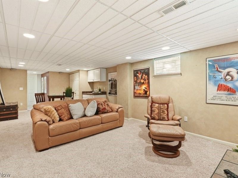 881 Gaylord Grove Road , Cuyahoga Falls, OH 44221 Photo 43