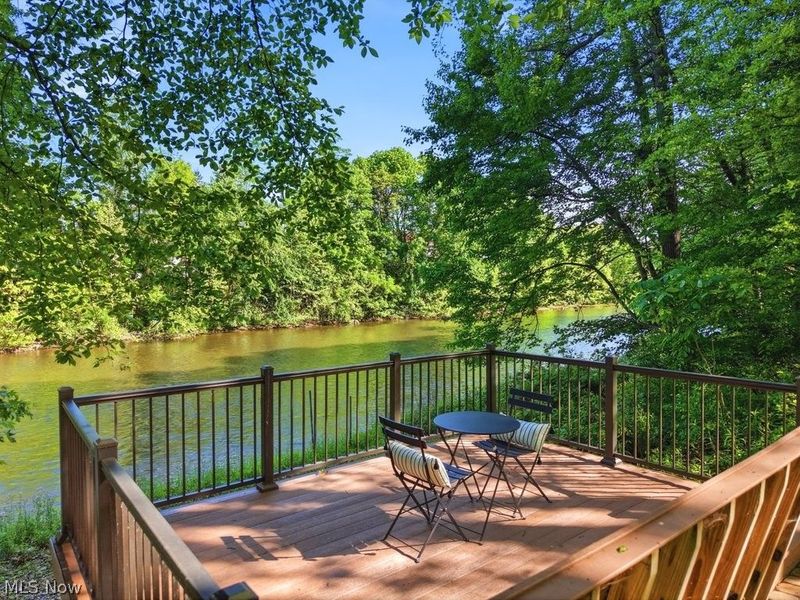 881 Gaylord Grove Road , Cuyahoga Falls, OH 44221 Photo 7