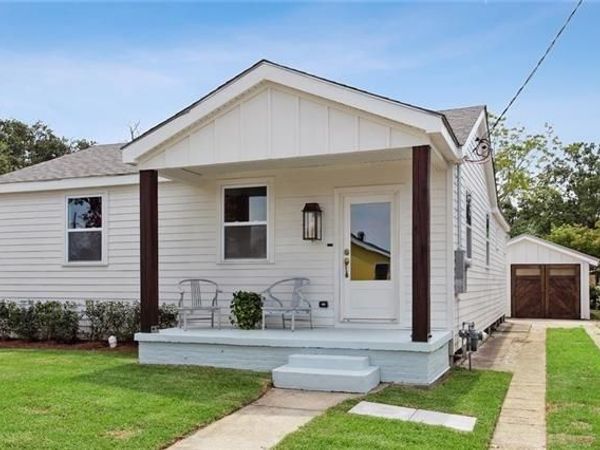 232 WEST Avenue , Harahan, LA 70123