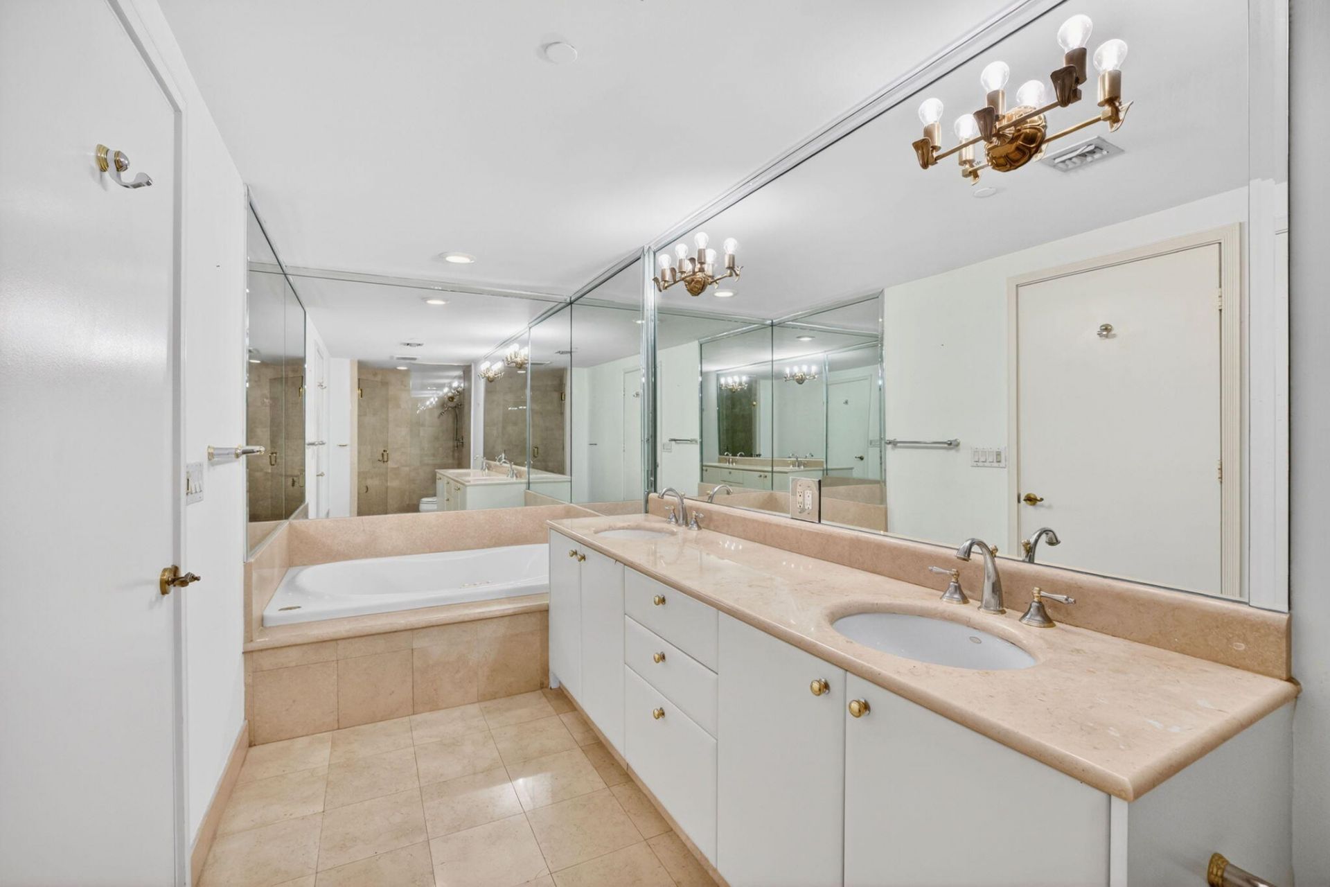 2100 N Ocean Boulevard, Unit 8b, Fort Lauderdale, FL 33305 Photo