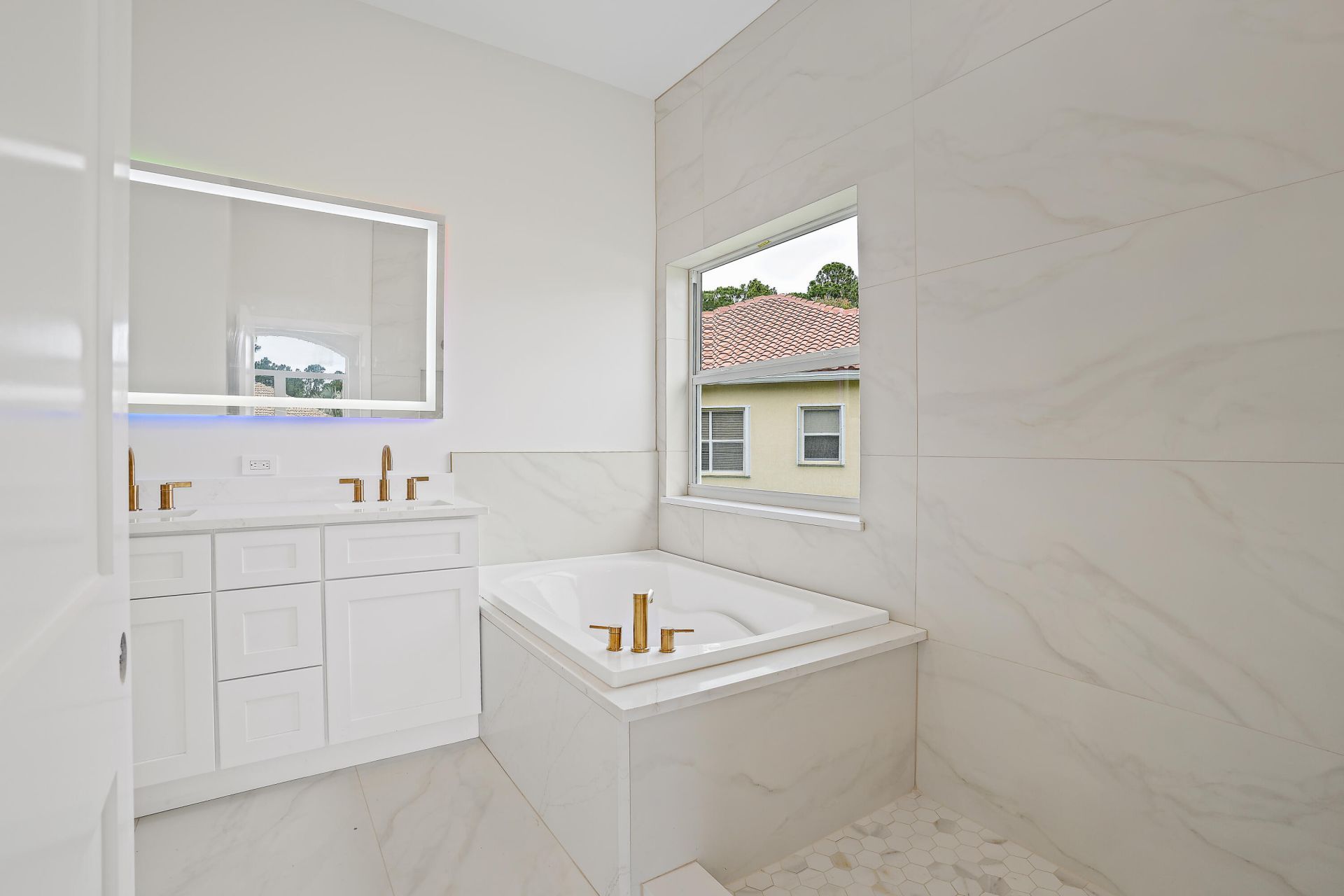 4819 SE Mariner Village Lane, Stuart, FL 34997 Photo