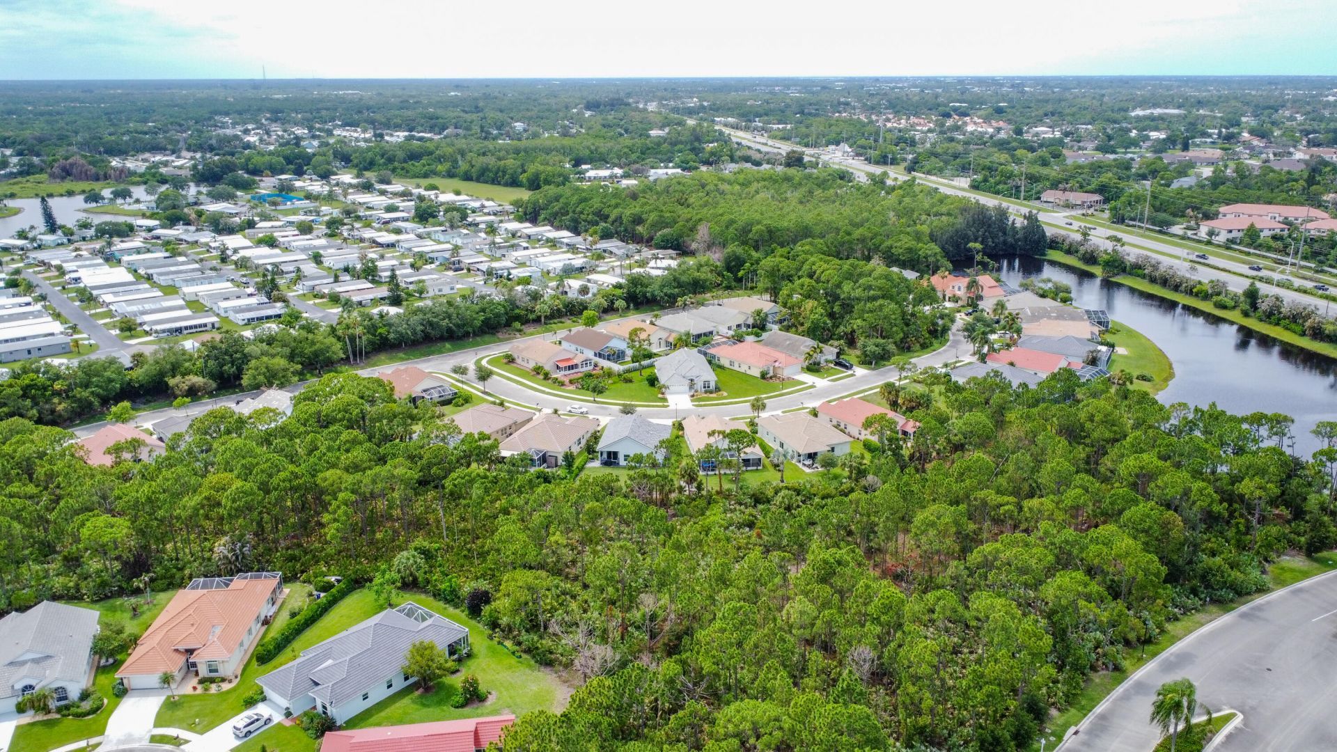 4819 SE Mariner Village Lane, Stuart, FL 34997 Photo